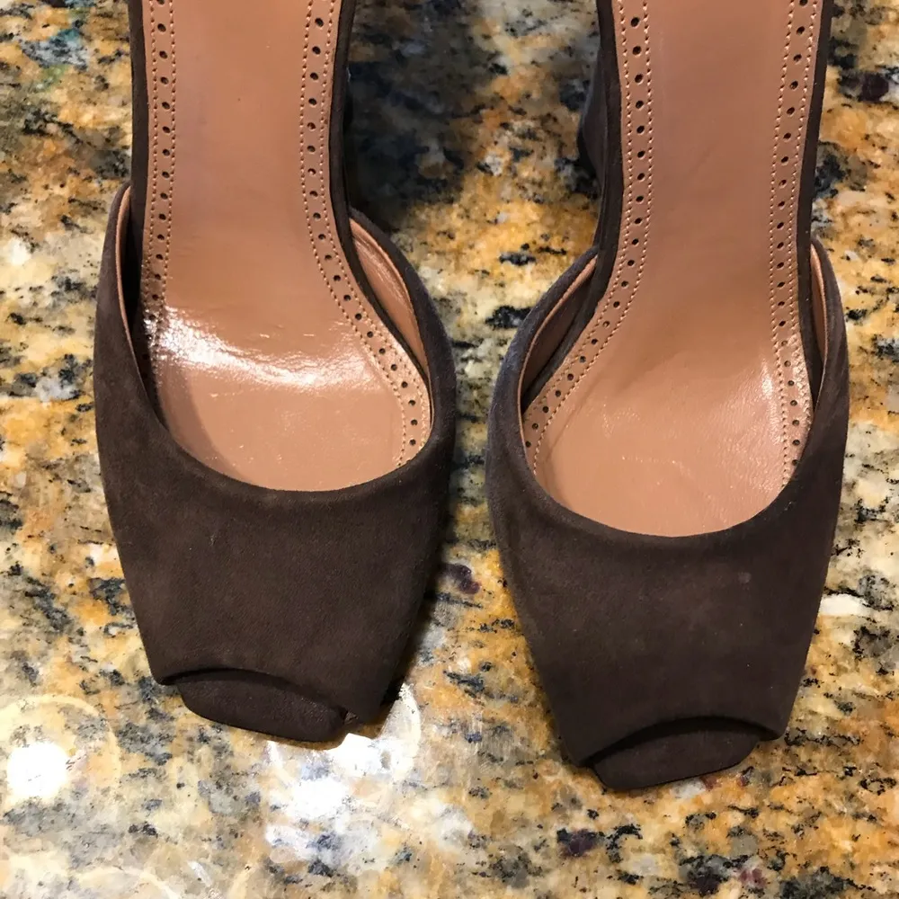 Alaia Peep Toe Wedge Shoe in Brown Suede s… Size 9 - Image 4