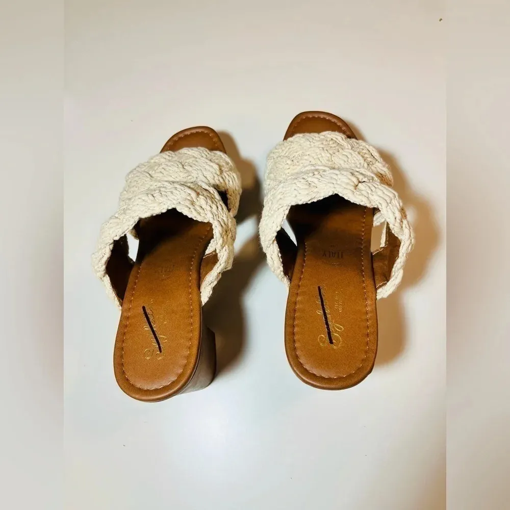 Anthropologie Seychelles Smoke Show Heels Size 7 NWOT $119 - Image 4