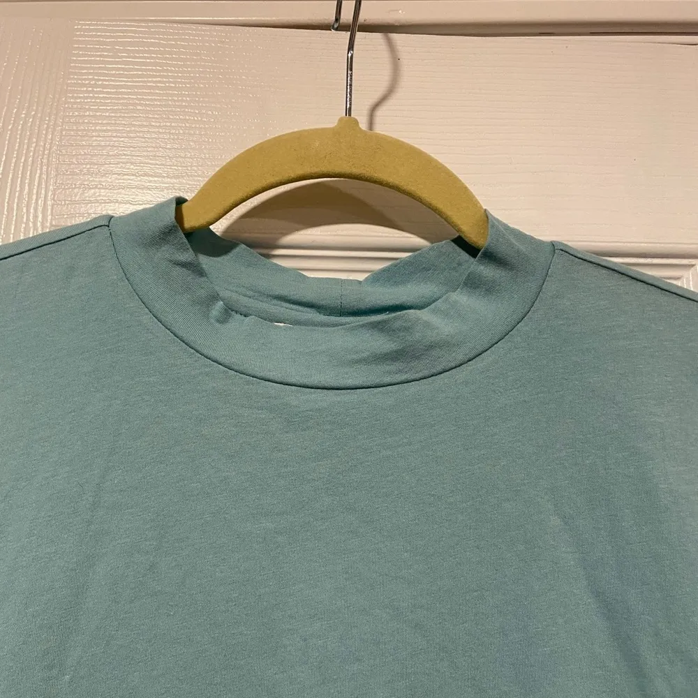 NWT Hippie Rose Size L Whisper Sage Second Skin Short Sleeve Mock Neck Top - Image 2