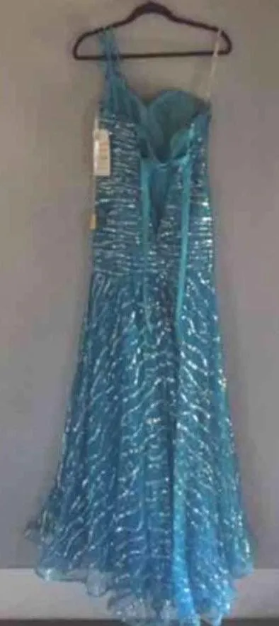 Peacock Prom Dress - Image 2