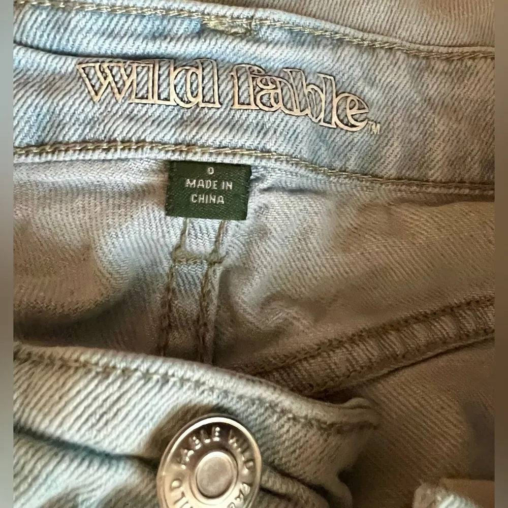 Distressed Jean 0 - Image 2