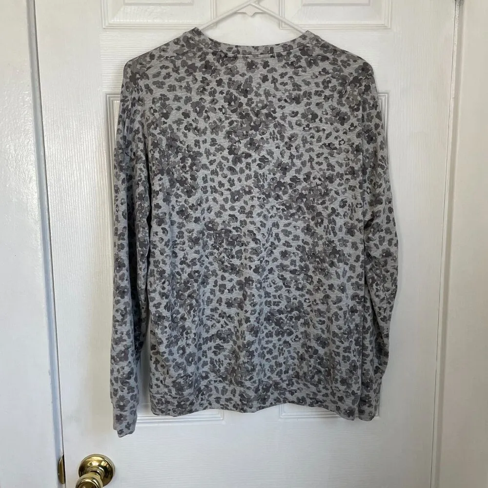 Athleta  Studio To Street Splatter‎ Sweatshirt Camo size S - Image 4