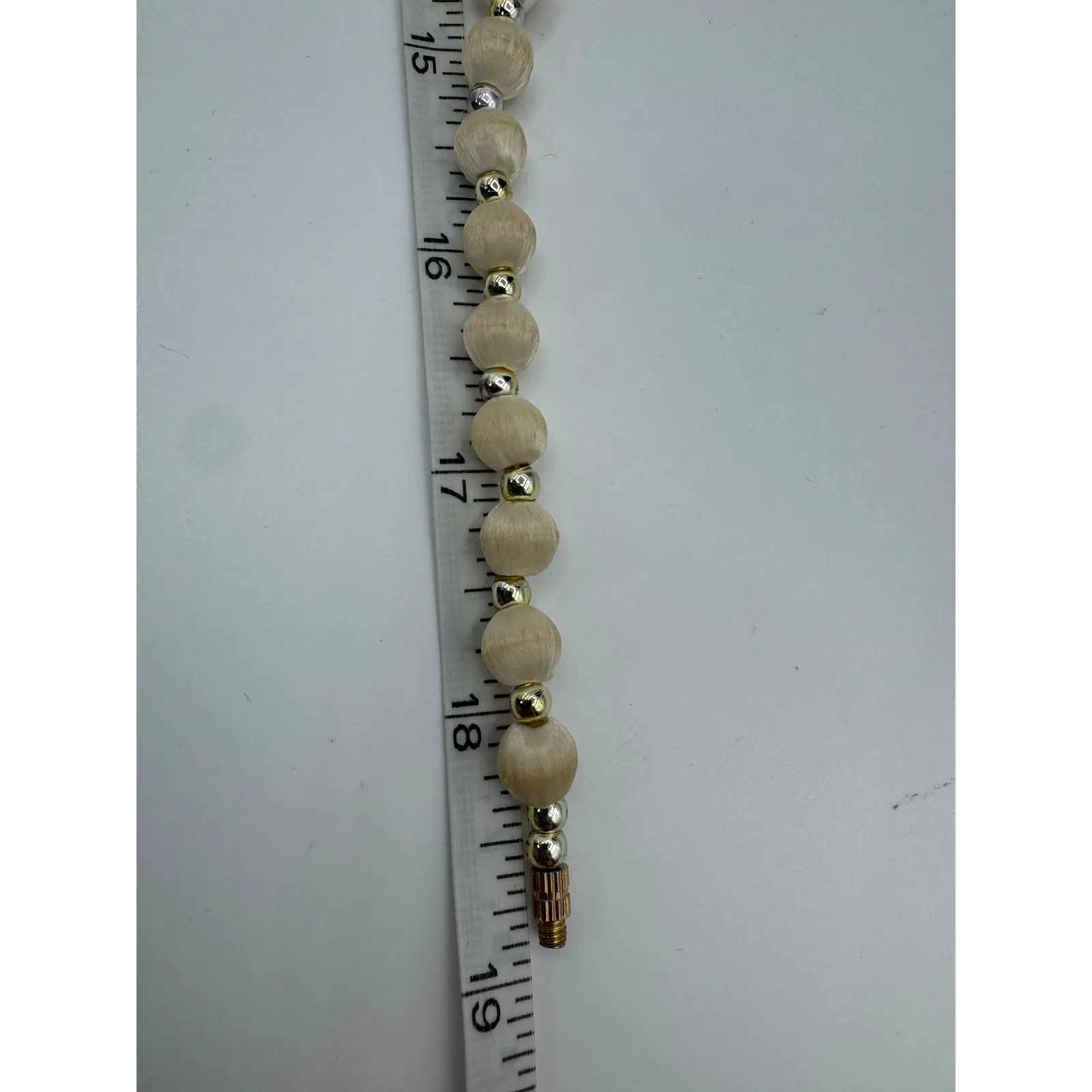 Vintage Ivory Moonglow Lucite Beaded Necklace 18”‎ Round Satin Beads Classic - Image 5