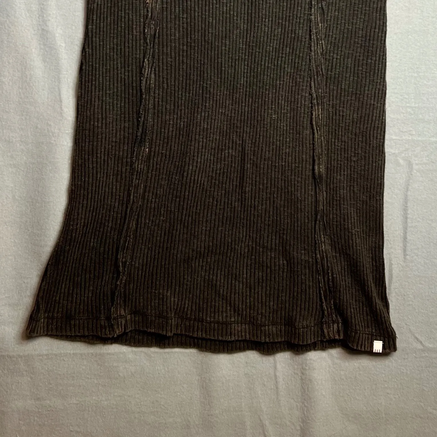 BDG Urban Outfitters Ribbed Maxi Skirt Size XL Grunge Goth Stretch Brown - Image 4