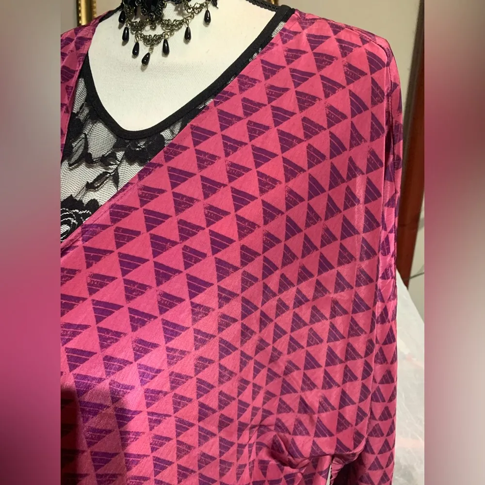 Lularoe Lindsay Purple Geometric Pattern Kimono Cardigan - Image 2
