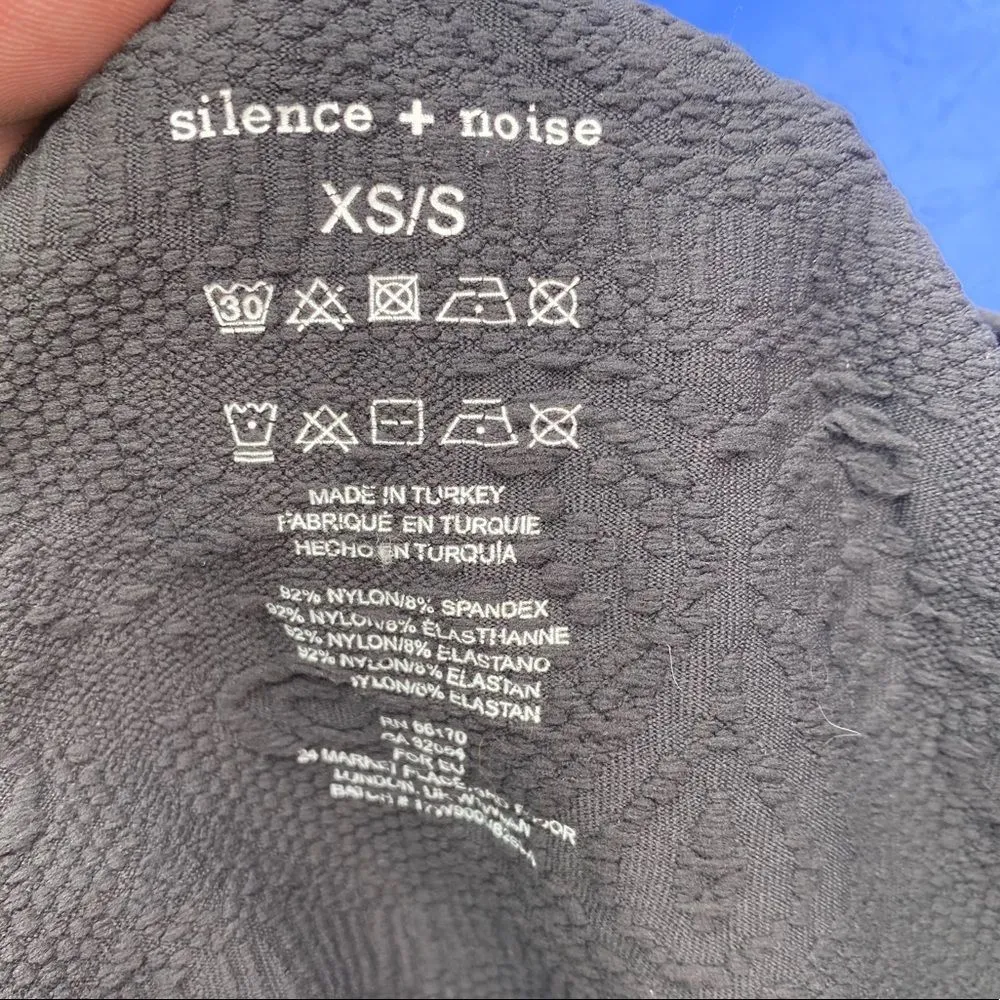 Silence +‎ Noise Stretchy Top - Image 4