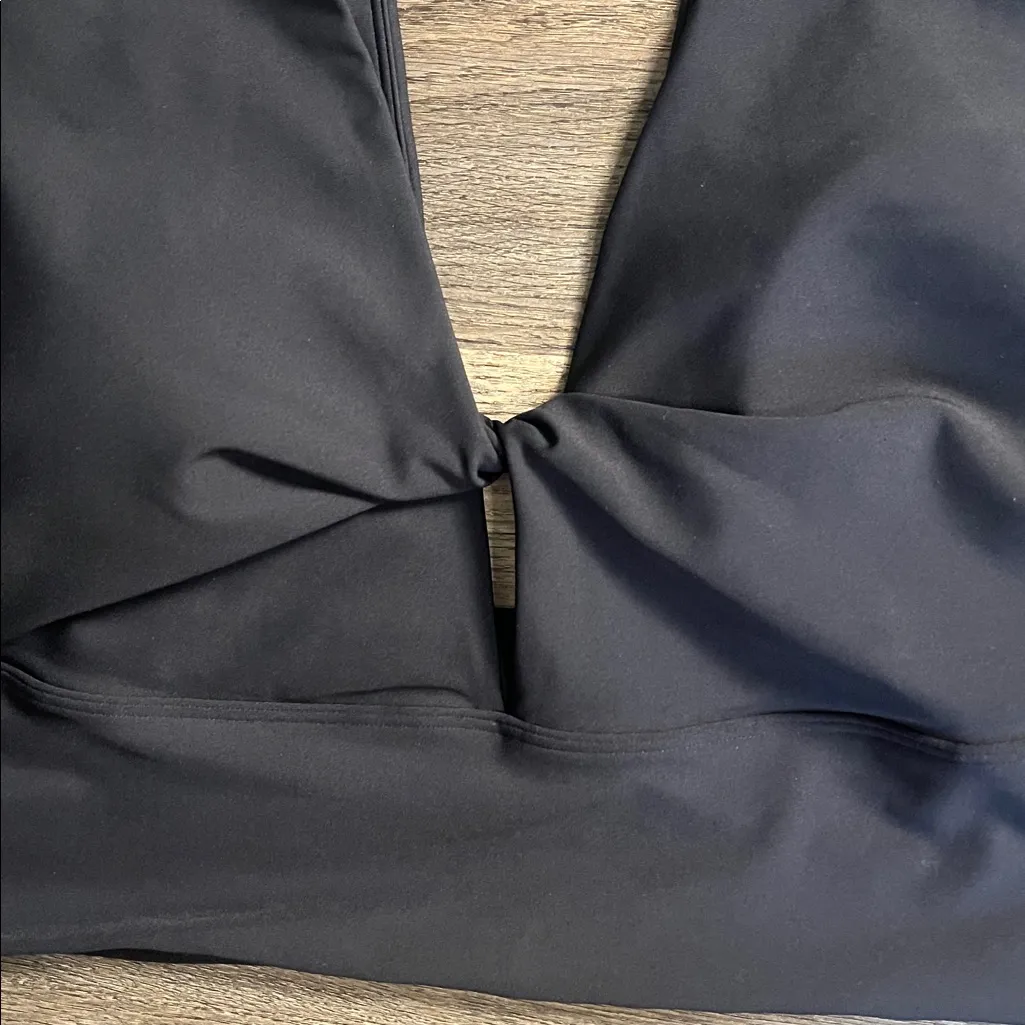 Old Navy Active Powersoft Go-Dry Black Padded Fitness Sports Bra  XXL NWT - Image 2