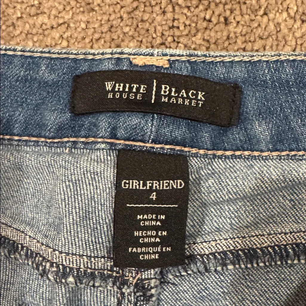 White House Black Market Girlfriend Jeans SIZE 4 - Image 4