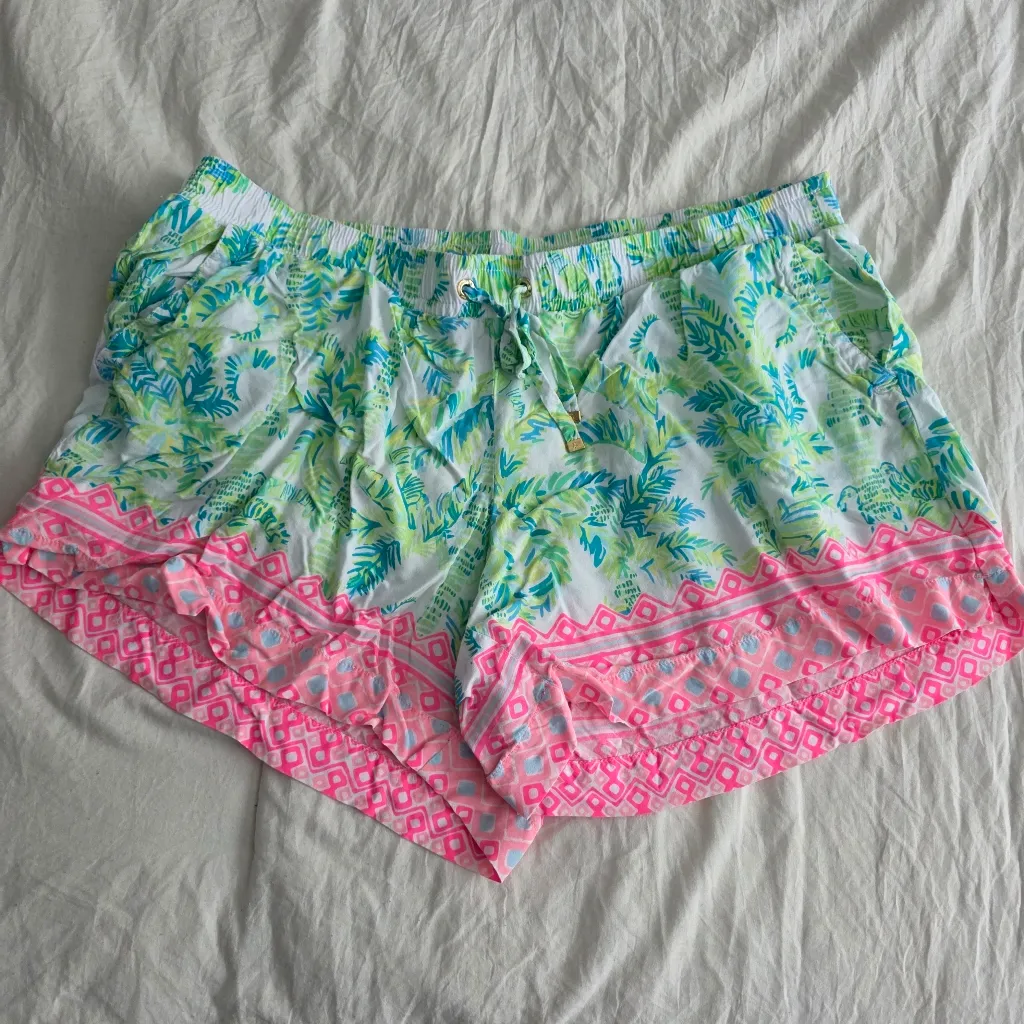 Lilly Pulitzer Katia Palm Shorts L - Image 2