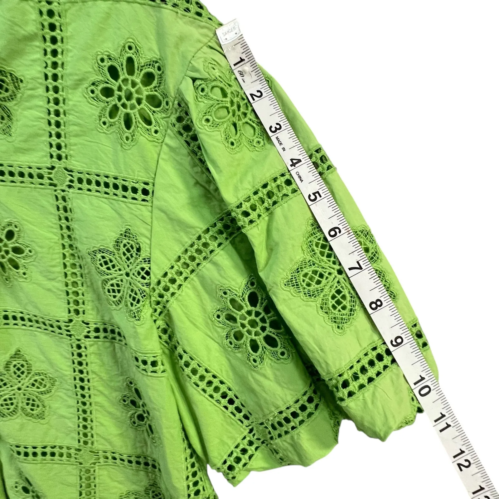 Love The Label Cassia Blouse Womens L Kiwi Green Embroidered Eyelet Boho Chic Size L - Image 11