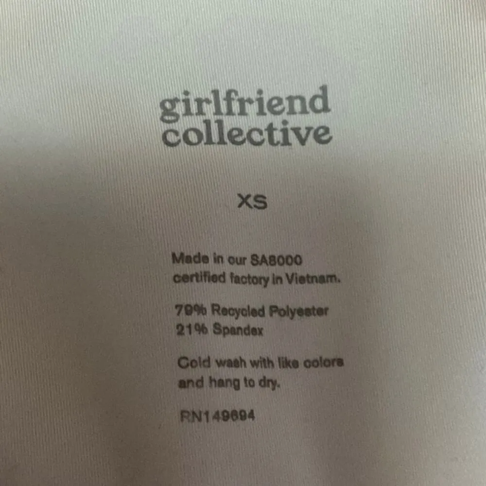 Girlfriend Collective White High Neck Cross Back Tank Athletic Sports Bra Sz XS - Image 3