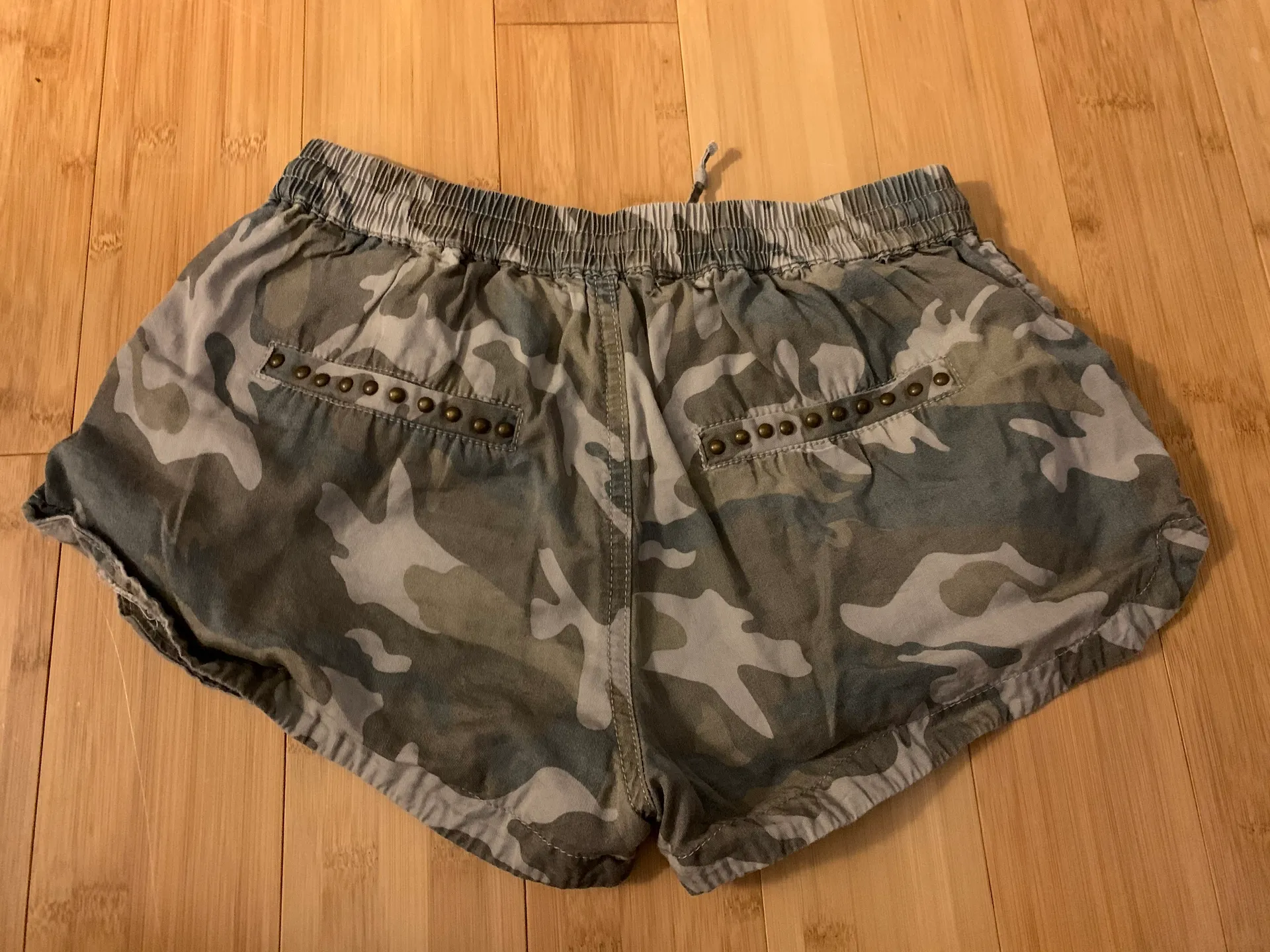 Shorts - Image 2
