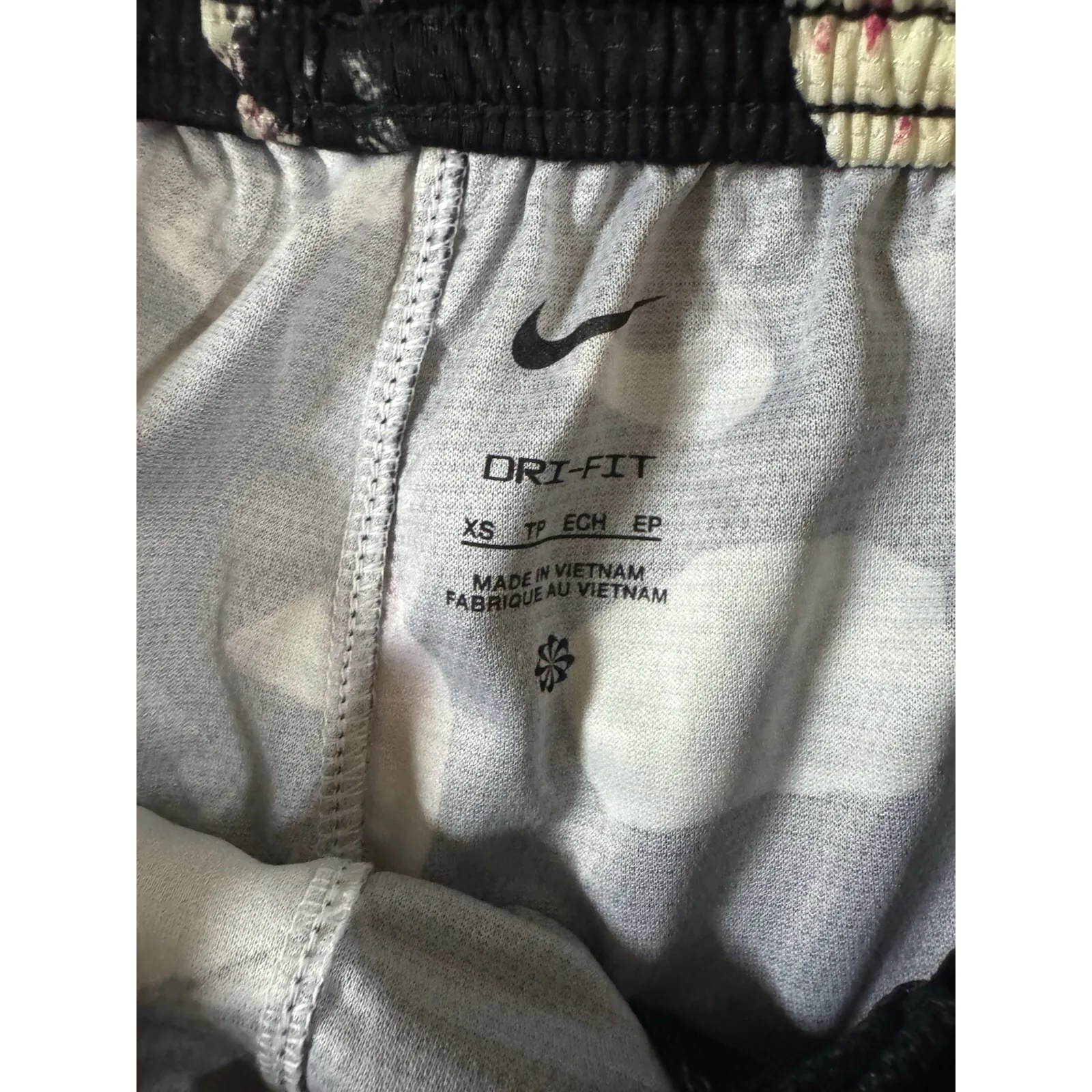 Nike NSW Women's Fly Crossover Printed Basketball Shorts‎ Size X-Small Flawless - Image 5