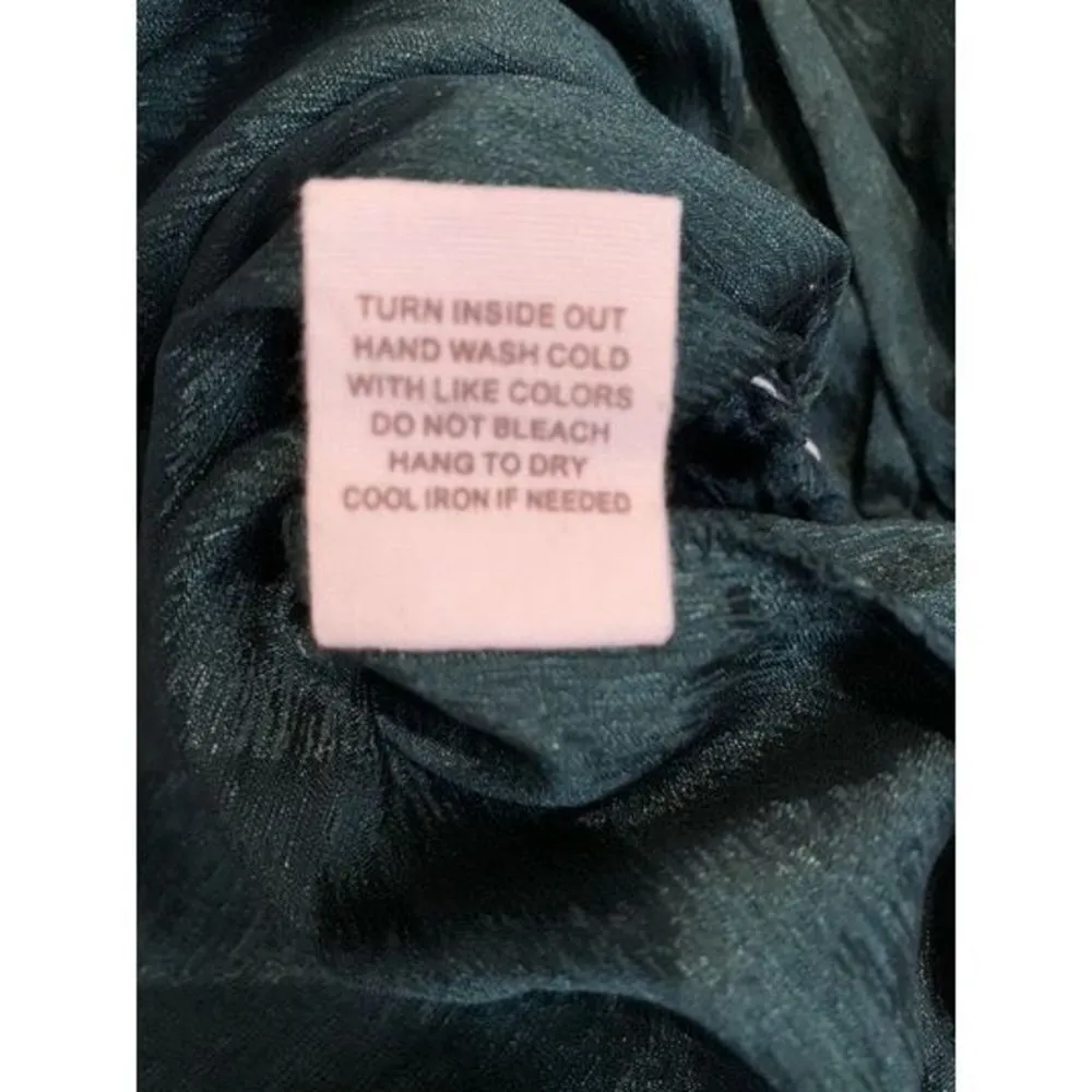 NWOT By The River Women’s Emerald Green Smocked Bodice Peplum Blouse Siz… - Image 4