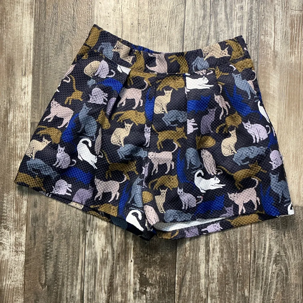 H&M High Waist Animal Print Shorts - Blue and Brown Size 6 - Image 12