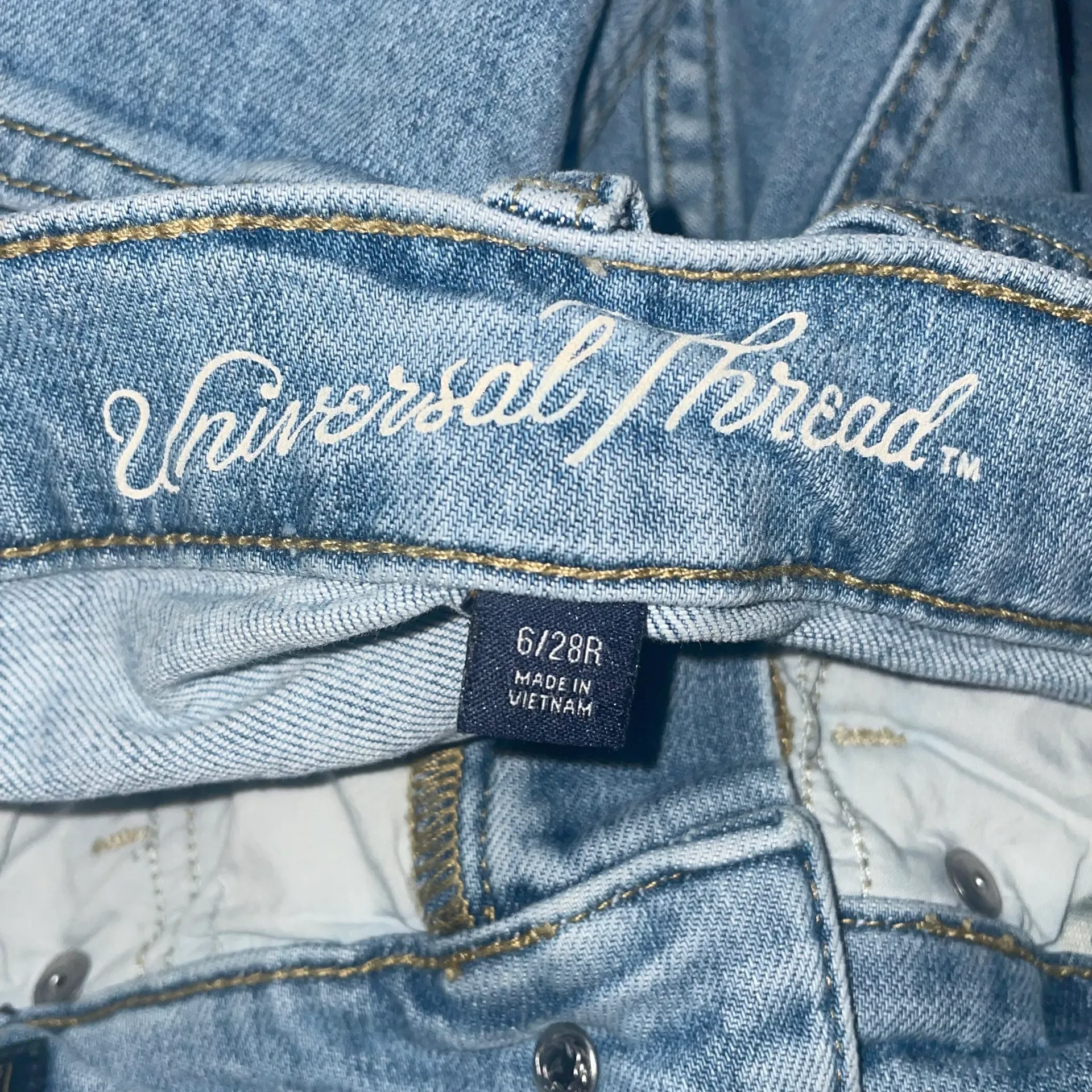 Universal Threads Vintage Straight Button fly Distressed Cropped Jeans - Image 8