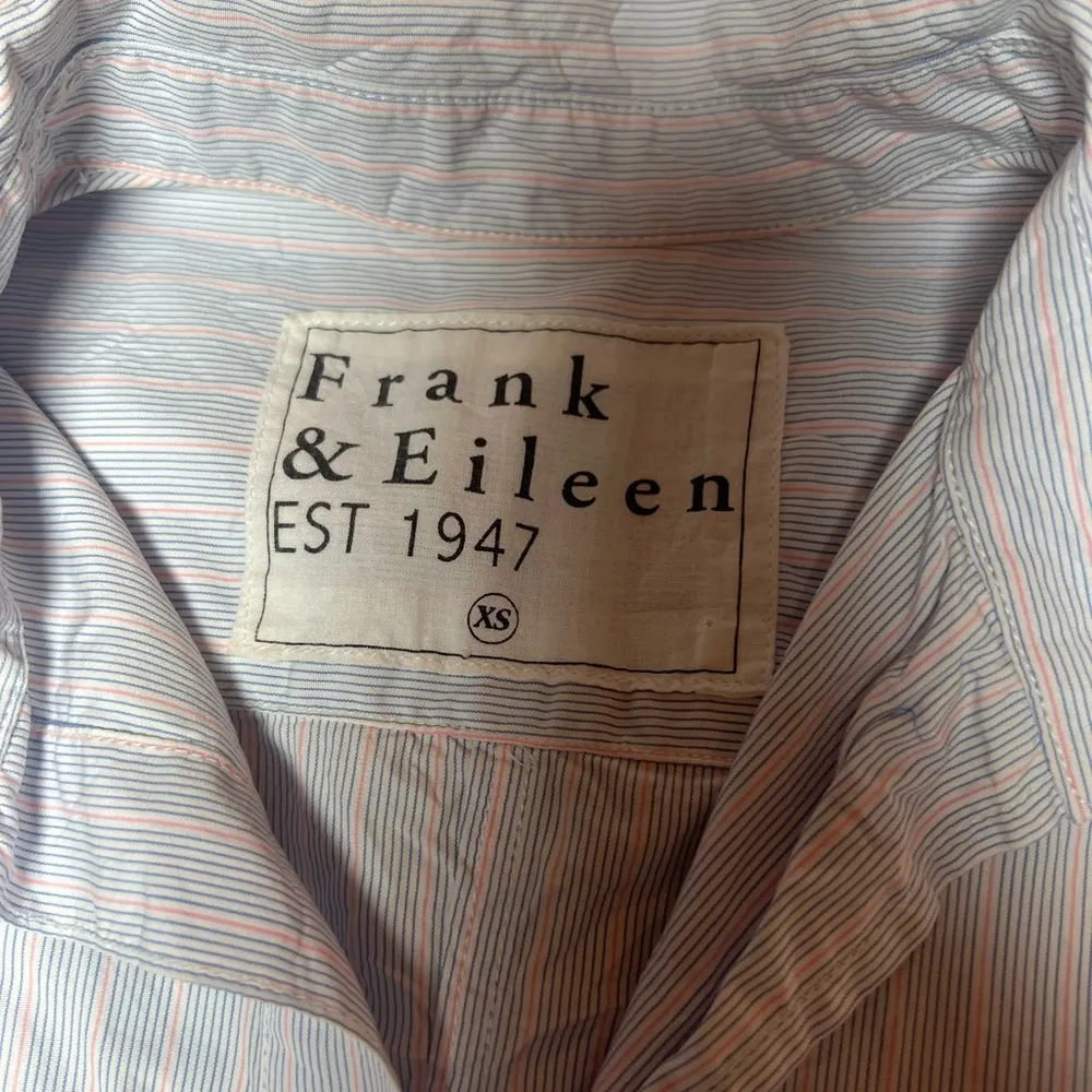 FRANK & EILEEN Barry Crinkle Cotton Tailored Button Up Shirt Blue Stripe Sz XS - Image 2