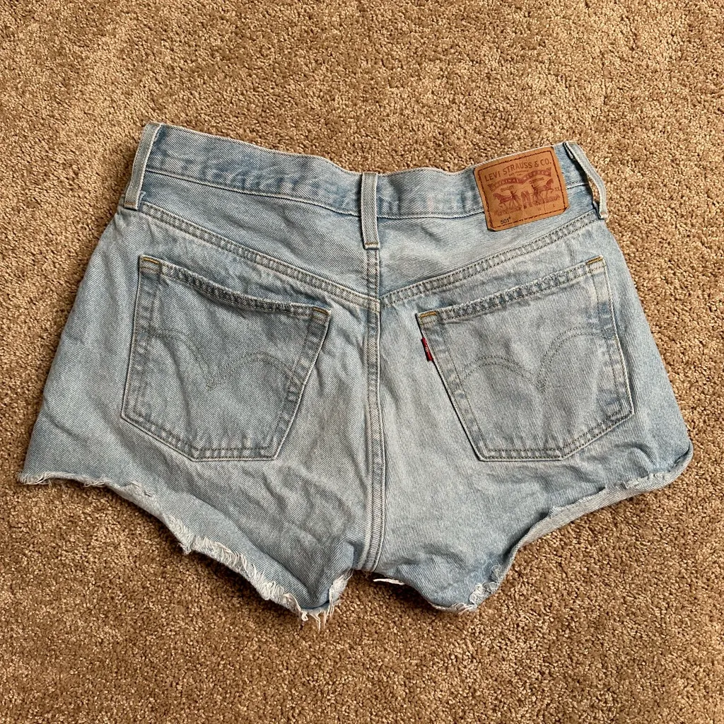 Levi’s 501 Denim Jean‎ Shorts - Image 4