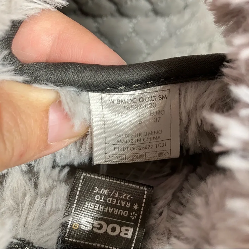 Bogs B‎ Moc quilted boots waterproof gray size 6 - Image 4