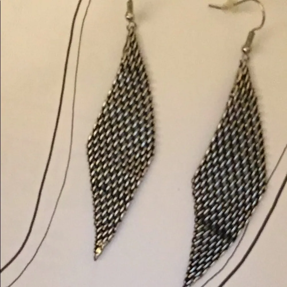 2/$25 Listing - Image 4