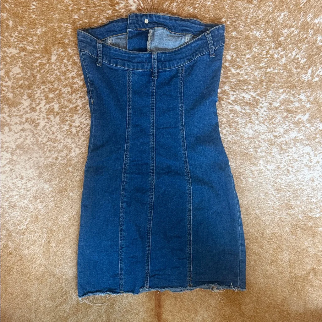 Edikted Blue Denim Strapless Dress Size small - Image 2