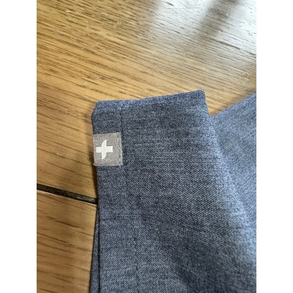 Figs Technical Collection Scrub Top Womens V Neck Blue Size X Small Pocket Nurse - Image 7