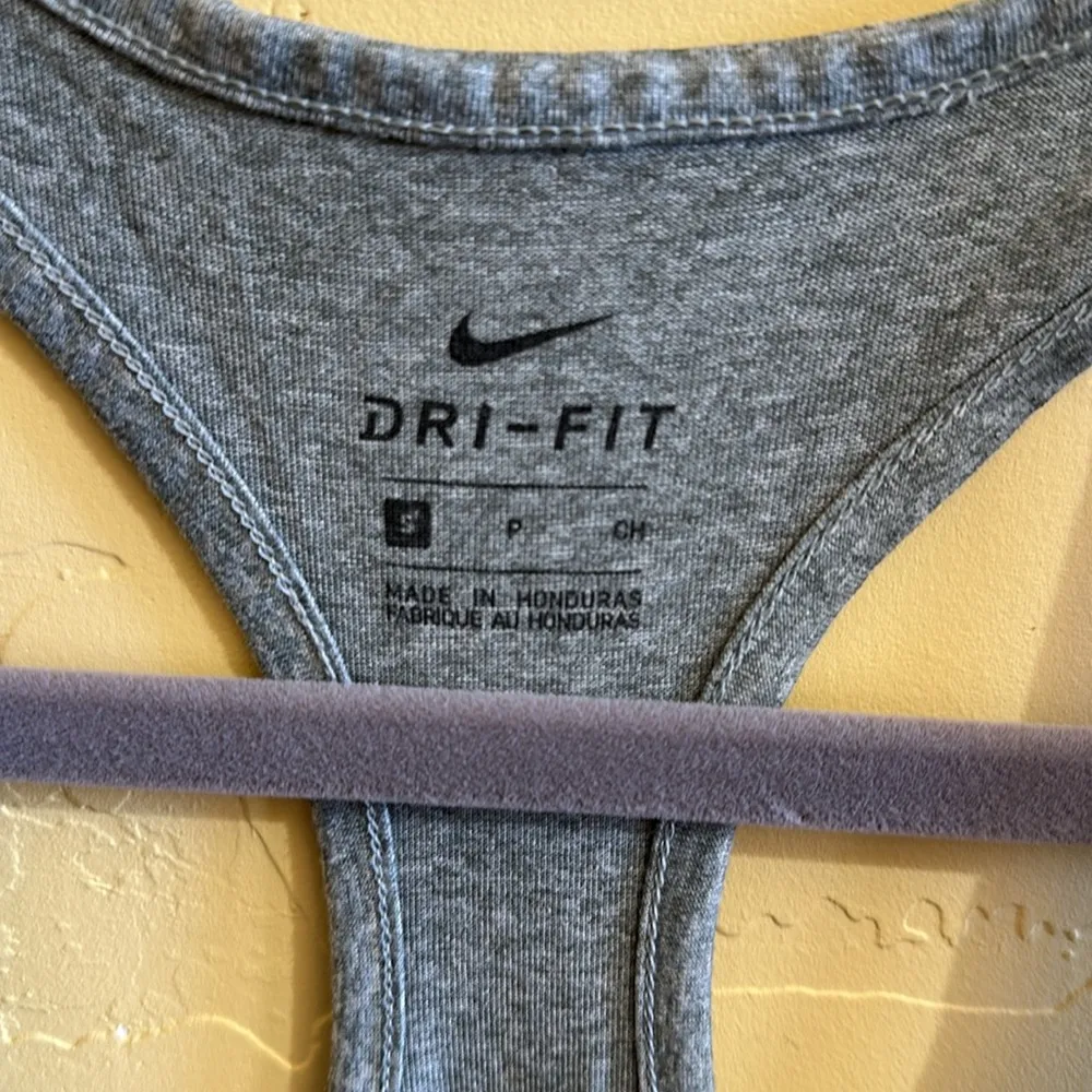 Nike Gray Sleeveless Tank Top Relaxed Cut Out Style - Image 3