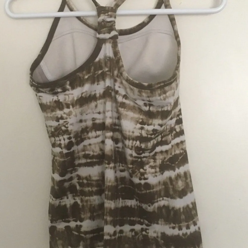 Athleta tie dyed racer back tank top - Image 3