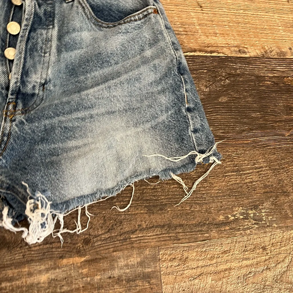 PacSun Light Blue Distressed Jean Shorts - Image 4
