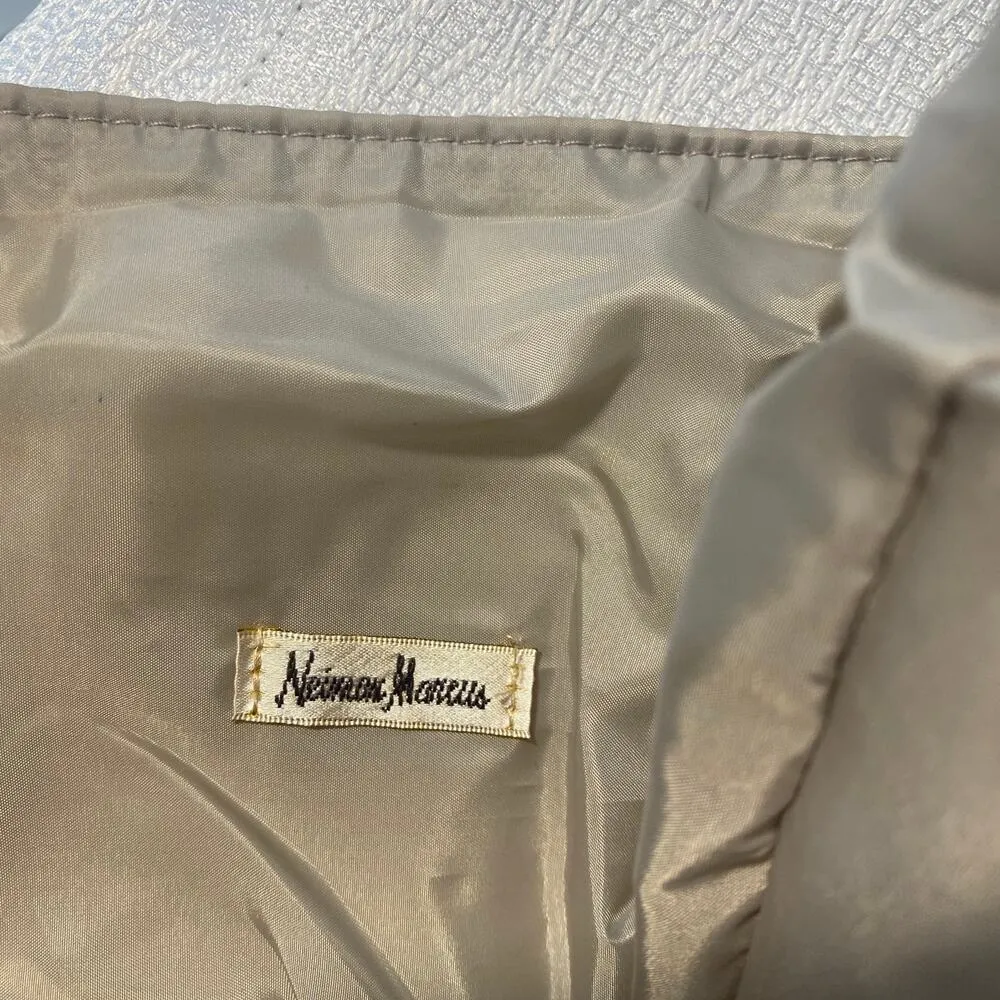 Neiman Marcus Pewter/Silver Faux Leather Shopping Tote Hand Bag NWOT - Image 3