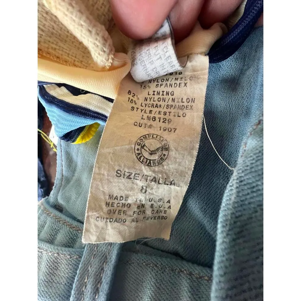 Liz Claiborne Vibrant Striped Swim Top - Perfect for Summer Fun - Image 8