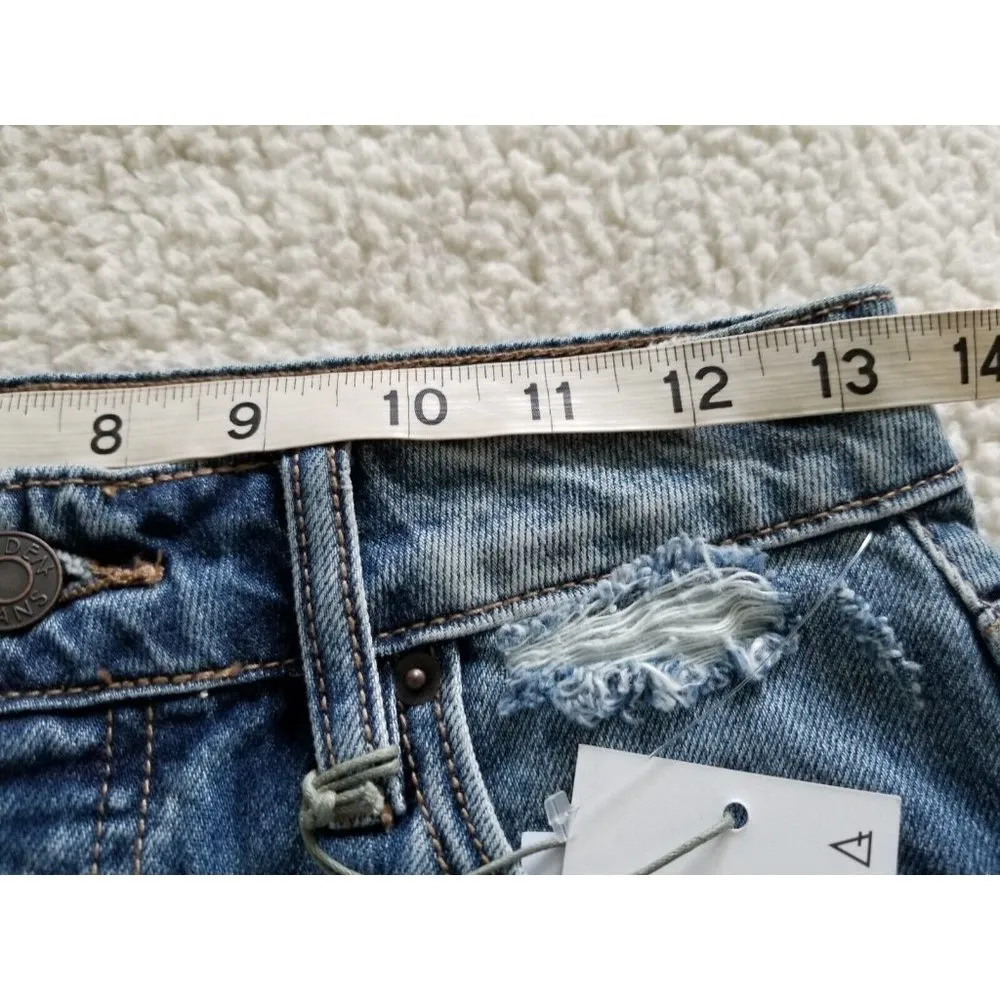 Hidden SOFIE Mom Shorts Distressed Dark Wash Button Fly Womens Size XS/27 Waist - Image 6