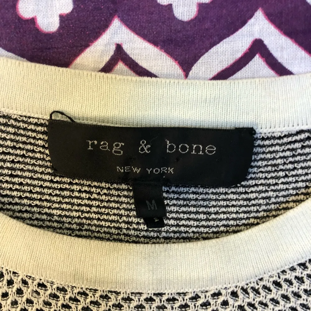 Rag & Bone Textured Mesh Net Long Sleeve Tee Shirt Top Medium - Image 3