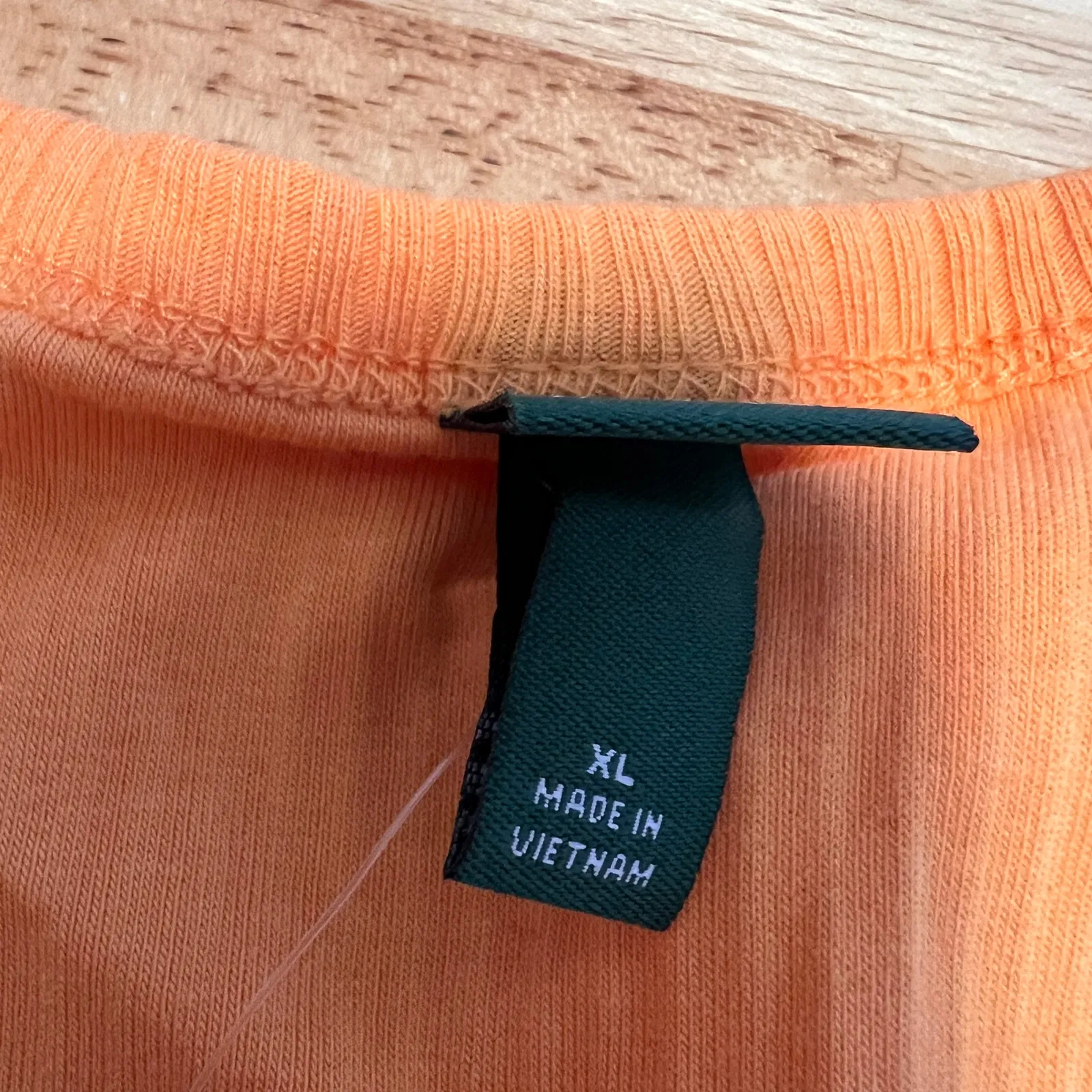 Wild Fable Women's Light Orange Short Sleeve Cropped T-Shirt - Size XL - NWT - Image 2