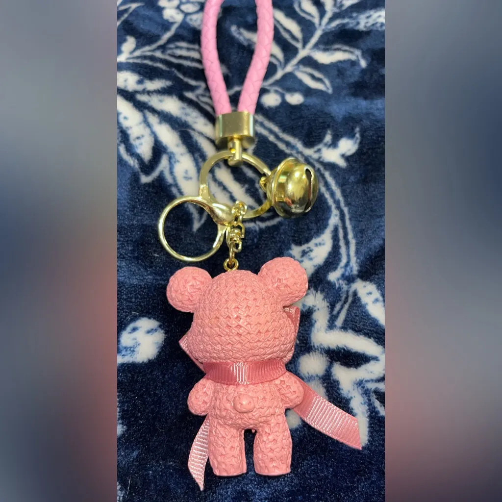 Source Unknown NEW! Pink & Gold Waffle Bear KeyChain Bag Charm - Image 4
