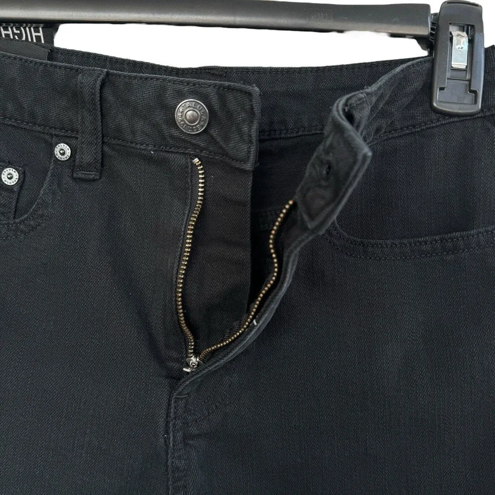 Talulu Aritizia SZ 25 Jean Shorts High-Rise Zip-Fly Frayed Hems Pockets Black - Image 2