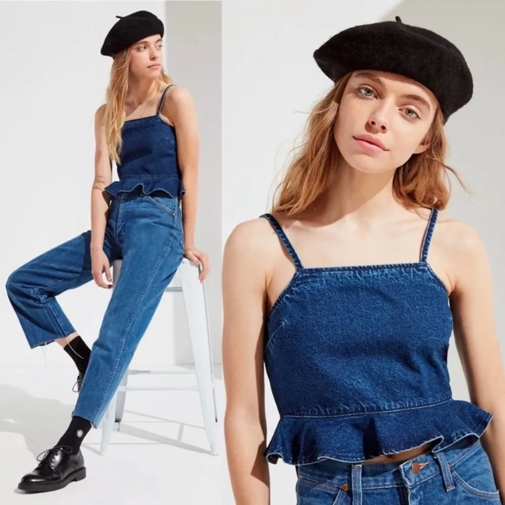 Urban Outfitters denim peplum back zipper crop top Sz Small - Image 3