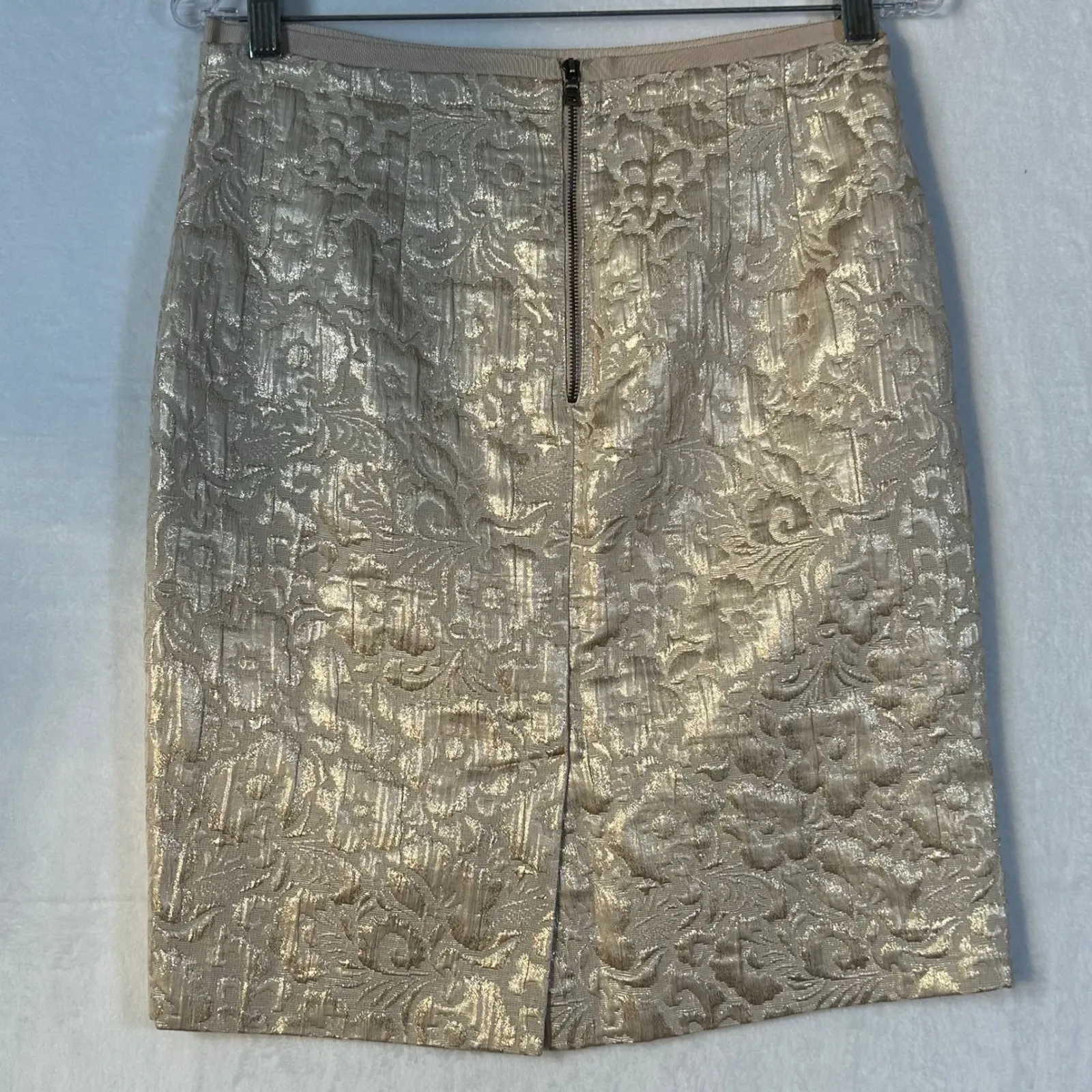 Ann Taylor LOFT Metallic Jacquard Brocade Pencil Skirt Women's Size 2 Gold - Image 2