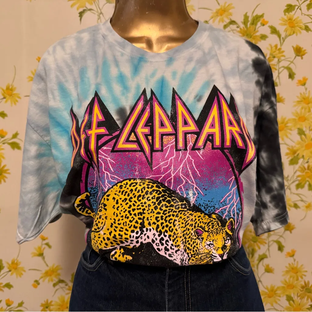 NWOT Def Leppard High N Dry Tie Dye metal rock Official T-Shirt dress size XL - Image 1