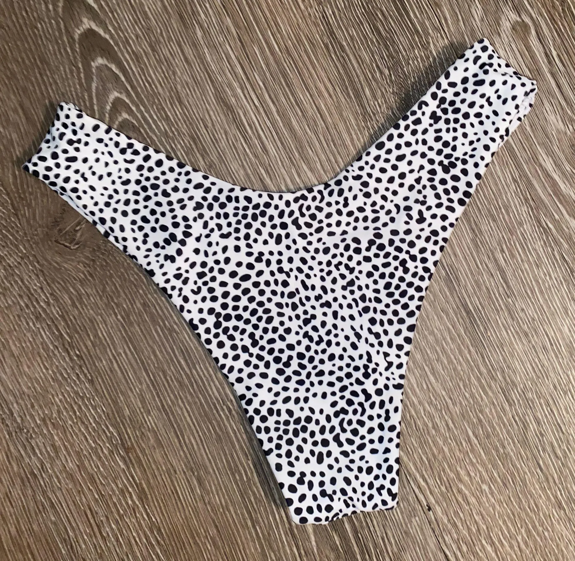 Zaful High Leg Bikini Bottoms - Image 2