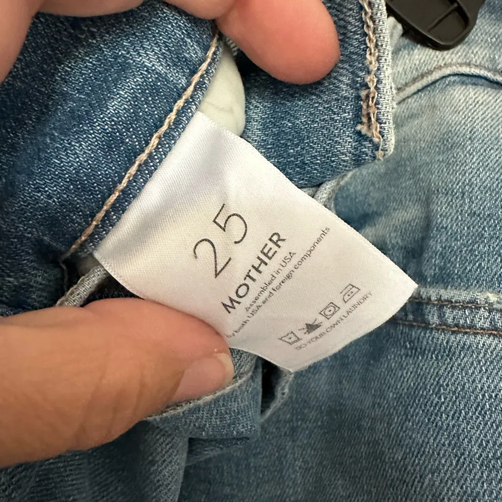 Mother The Hustler Ankle Fray Thrilling Shots - Image 8