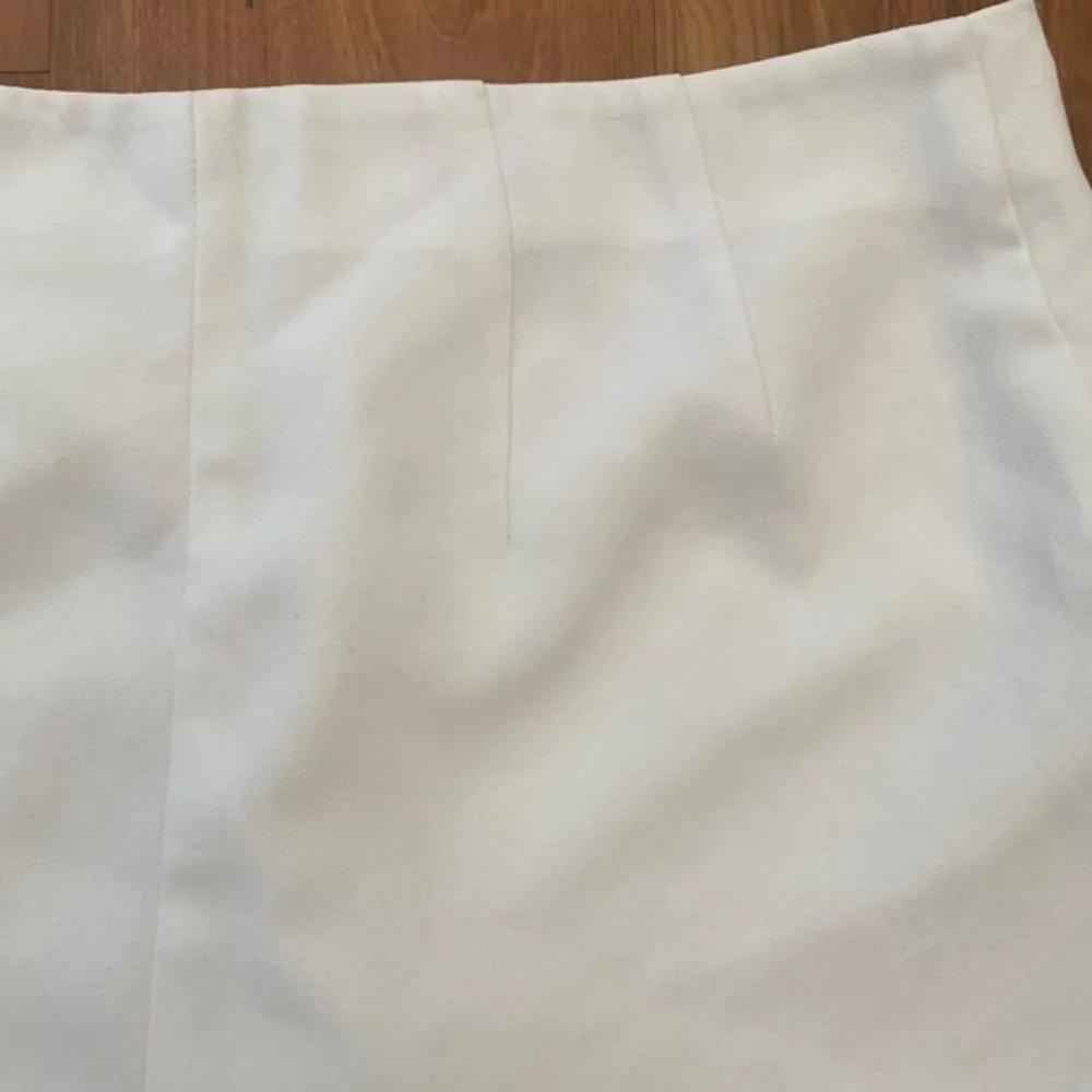 EXPRESS  Skort sz 4 - Image 7