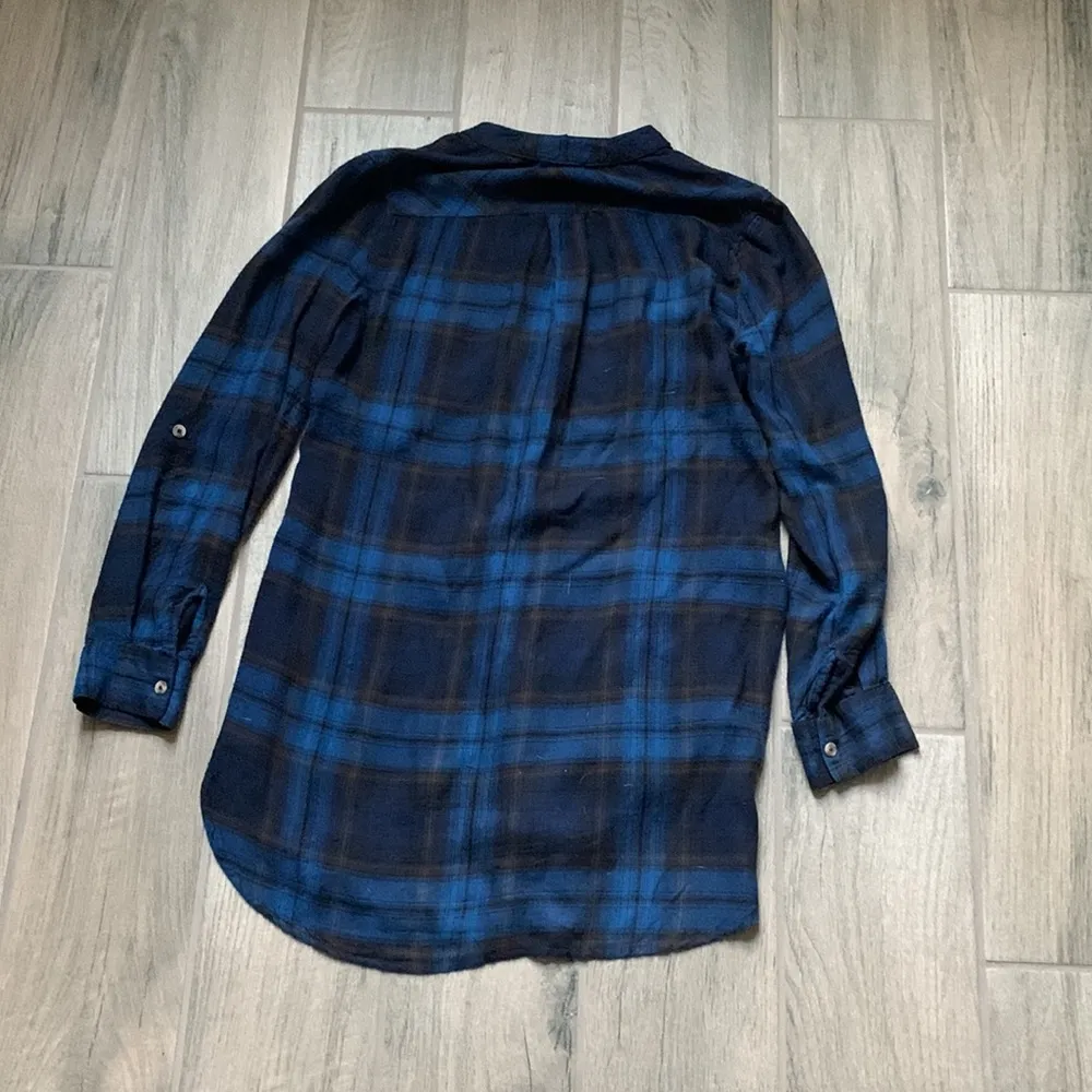 Wet Seal flannel half button front top - Image 4
