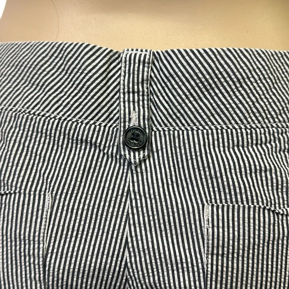 Tommy Hilfiger Mid Rise Striped Blue White Seersucker Cuffed Shorts Womens 8 - Image 7