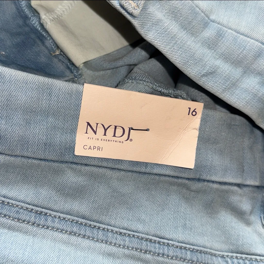 NWT NYDJ Womens Patchie Major Frayed Hem Wide Leg Denim Capri In Dunes 16 - Image 9