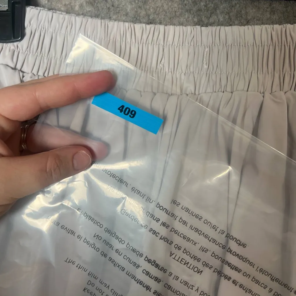 Luogongzi Women's Size‎ Small Gray Flowy Running Shorts - Image 6