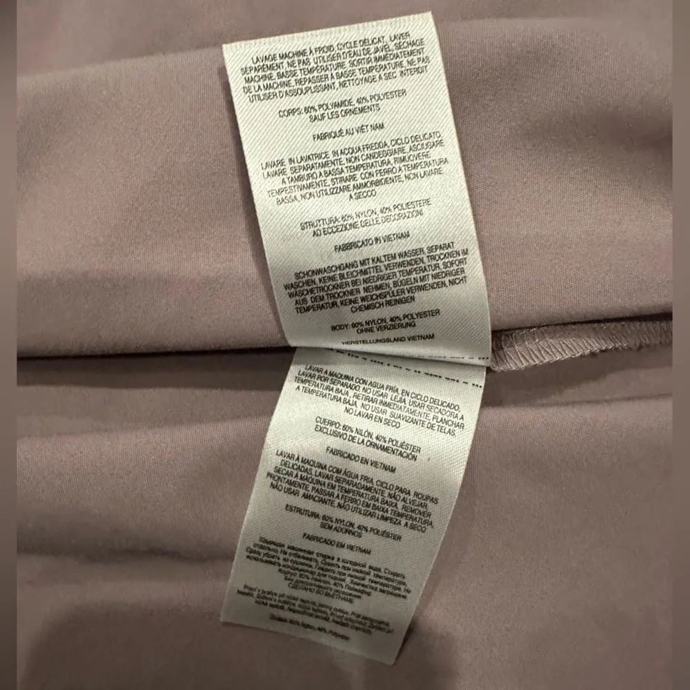 Mountain Hardwear Canyon Pro Pull Over Top Long Sleeve Shirt Womens M MSRP $90 - Image 9