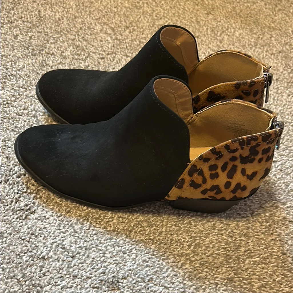 Coconuts by Matisse  Black and Brown Ankle Booties - Image 4