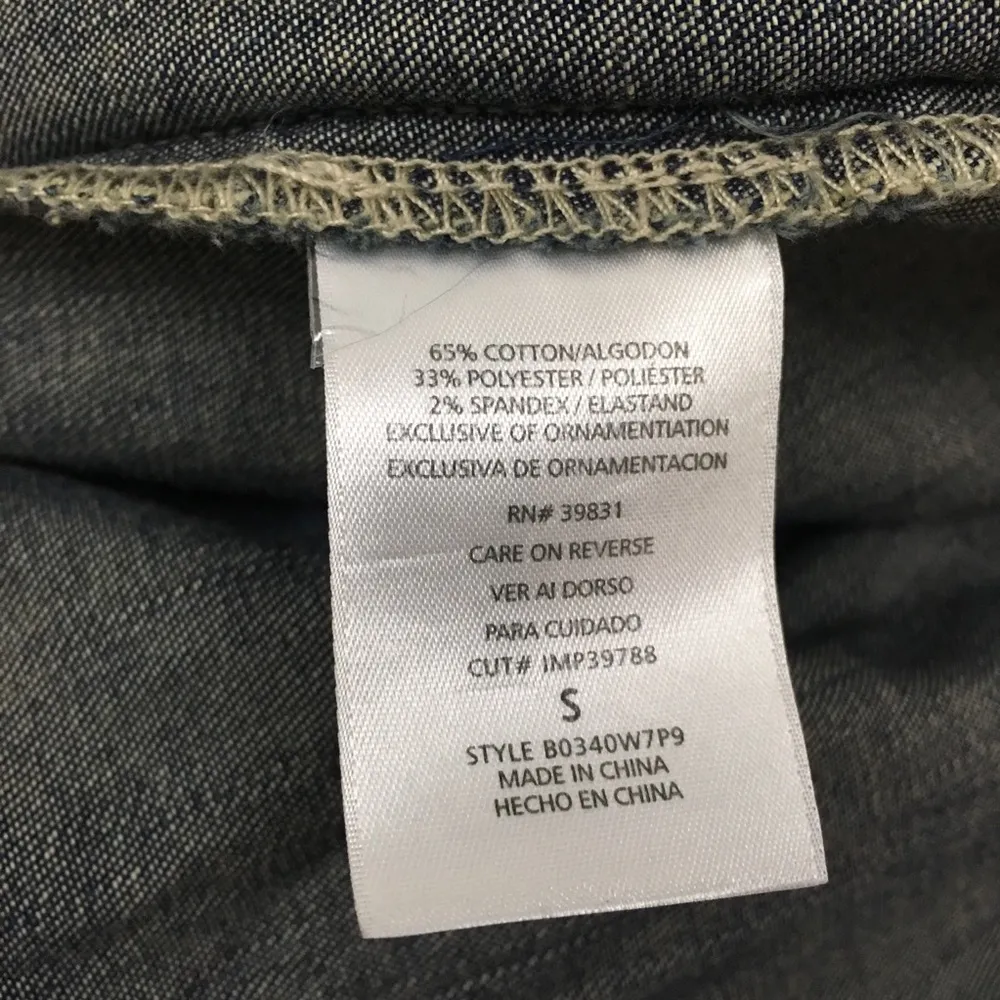 NWT Democracy Chambray Button Down Shirt - Image 6