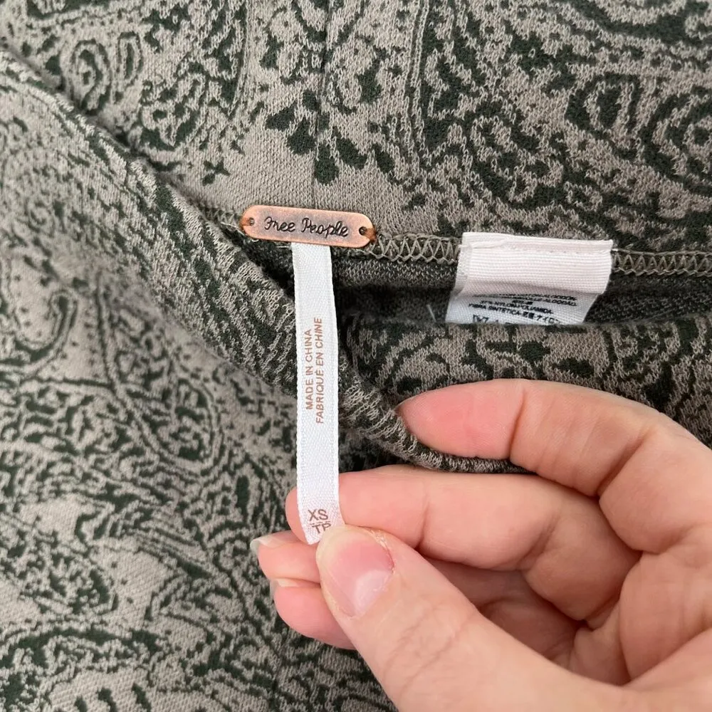 Free People Rare Boho Paisley Print Olive Green Knit Leggings Size XS - Image 9